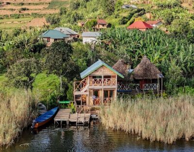 Sunrise Hotel Bunyonyi