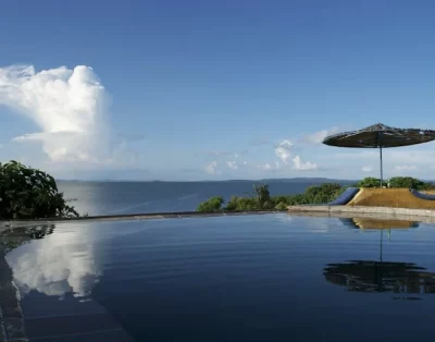 One Minute South Villa and Cottages